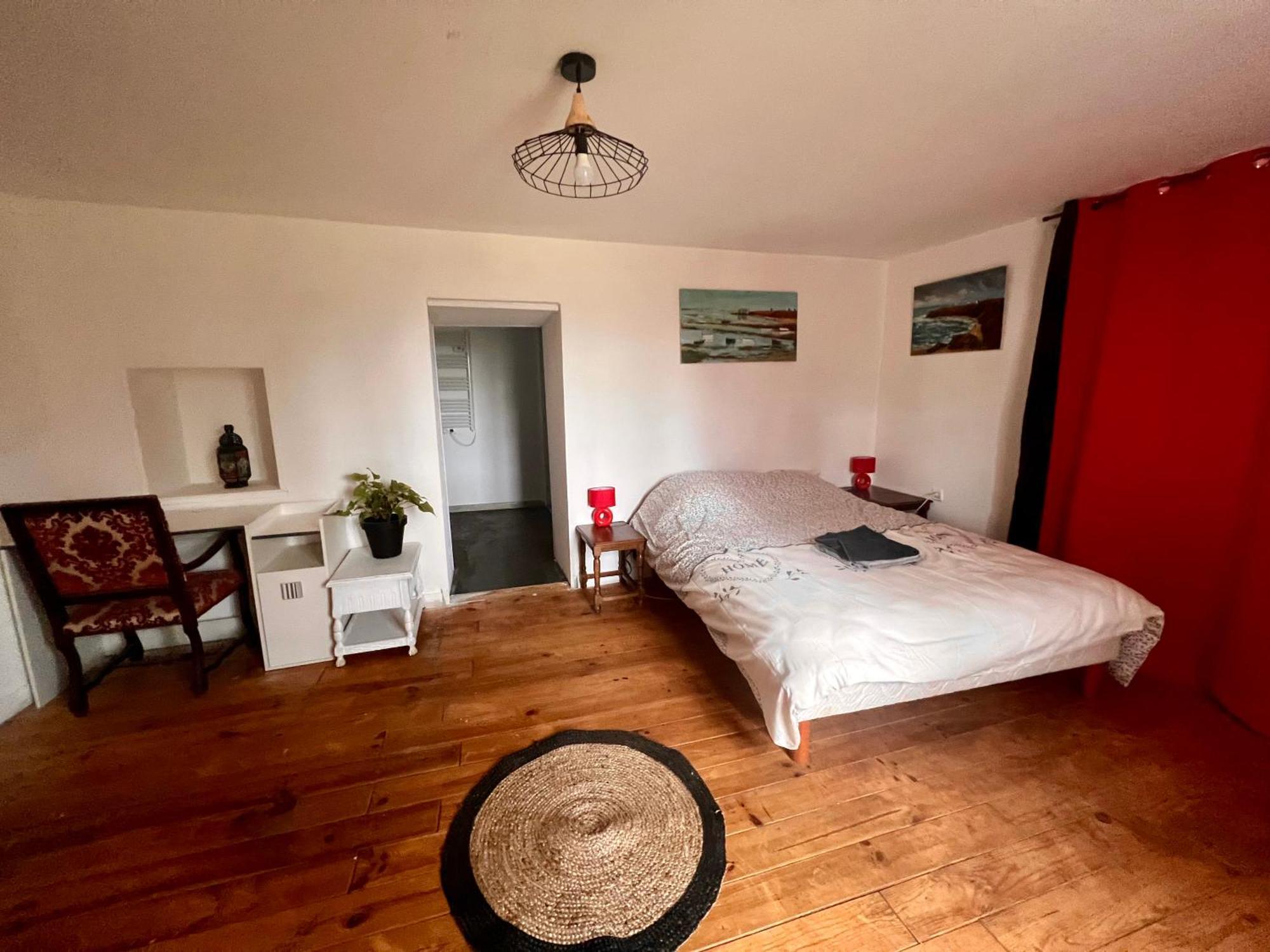 Aux Songes D'Elise Apartment Belmont  Luaran gambar