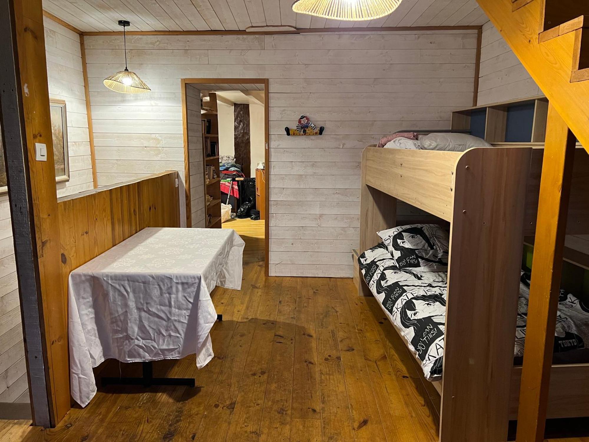Aux Songes D'Elise Apartment Belmont  Luaran gambar