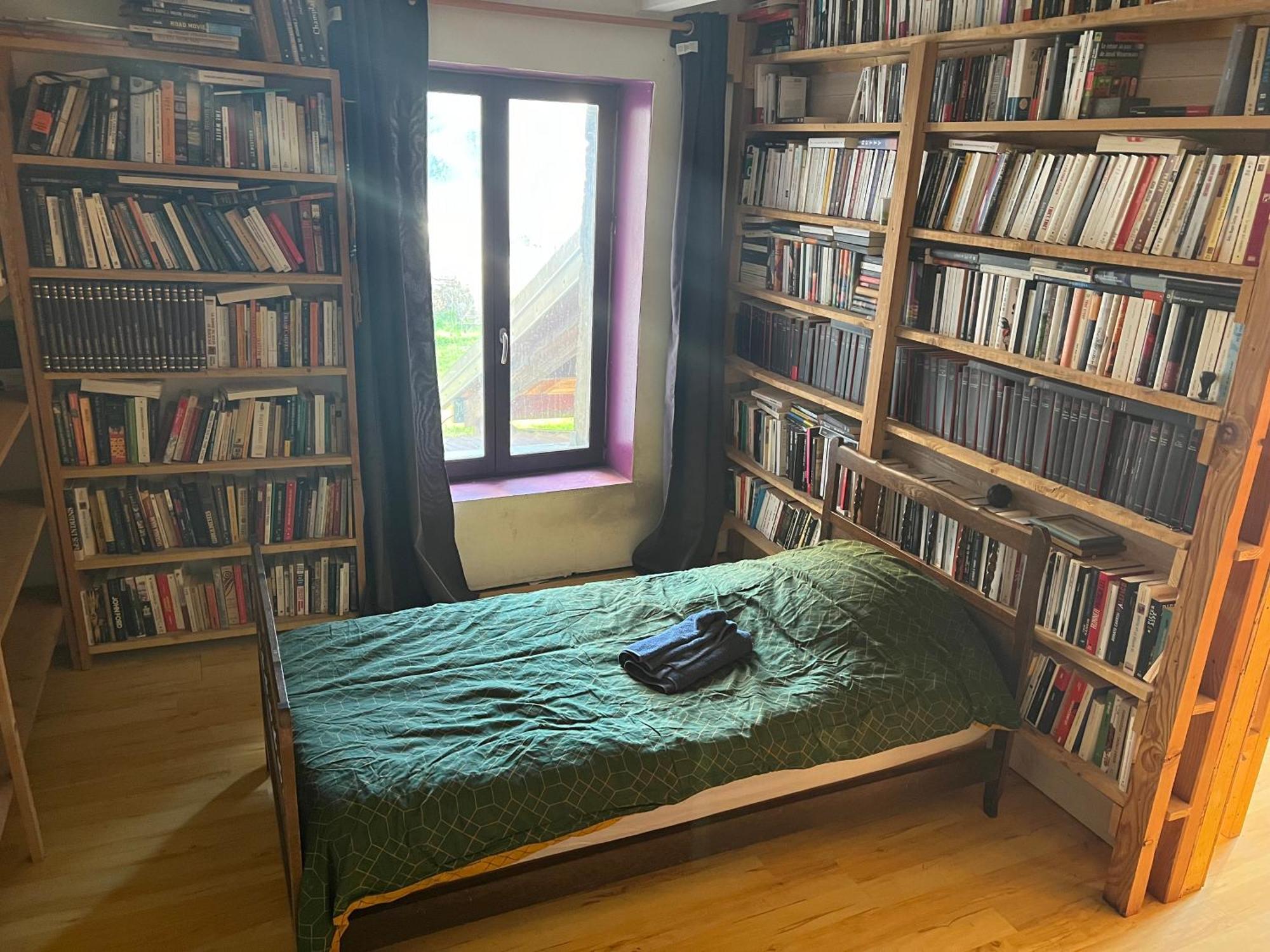 Aux Songes D'Elise Apartment Belmont  Luaran gambar